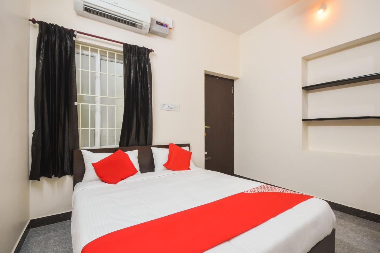 Oyo 70250 Royal Residency Hotell Nāmakkal Eksteriør bilde