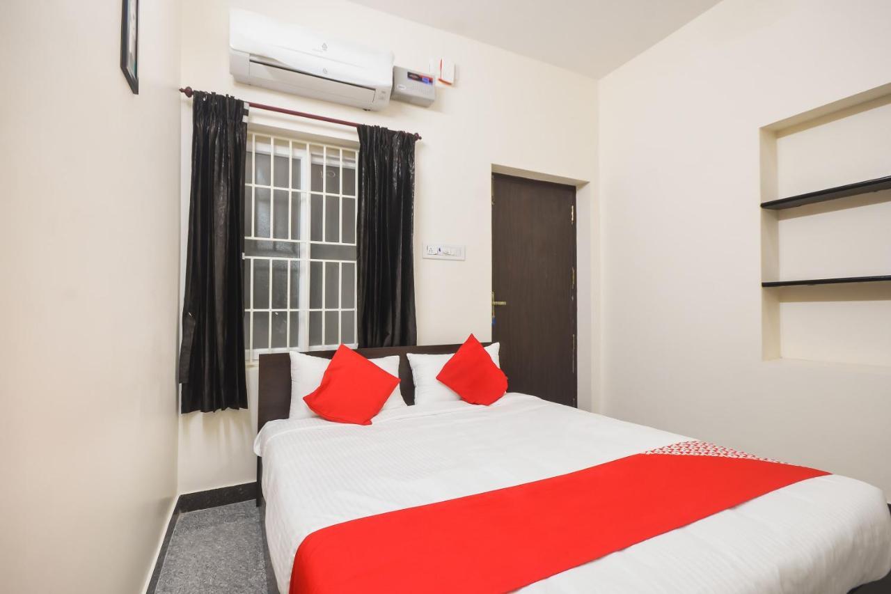 Oyo 70250 Royal Residency Hotell Nāmakkal Eksteriør bilde