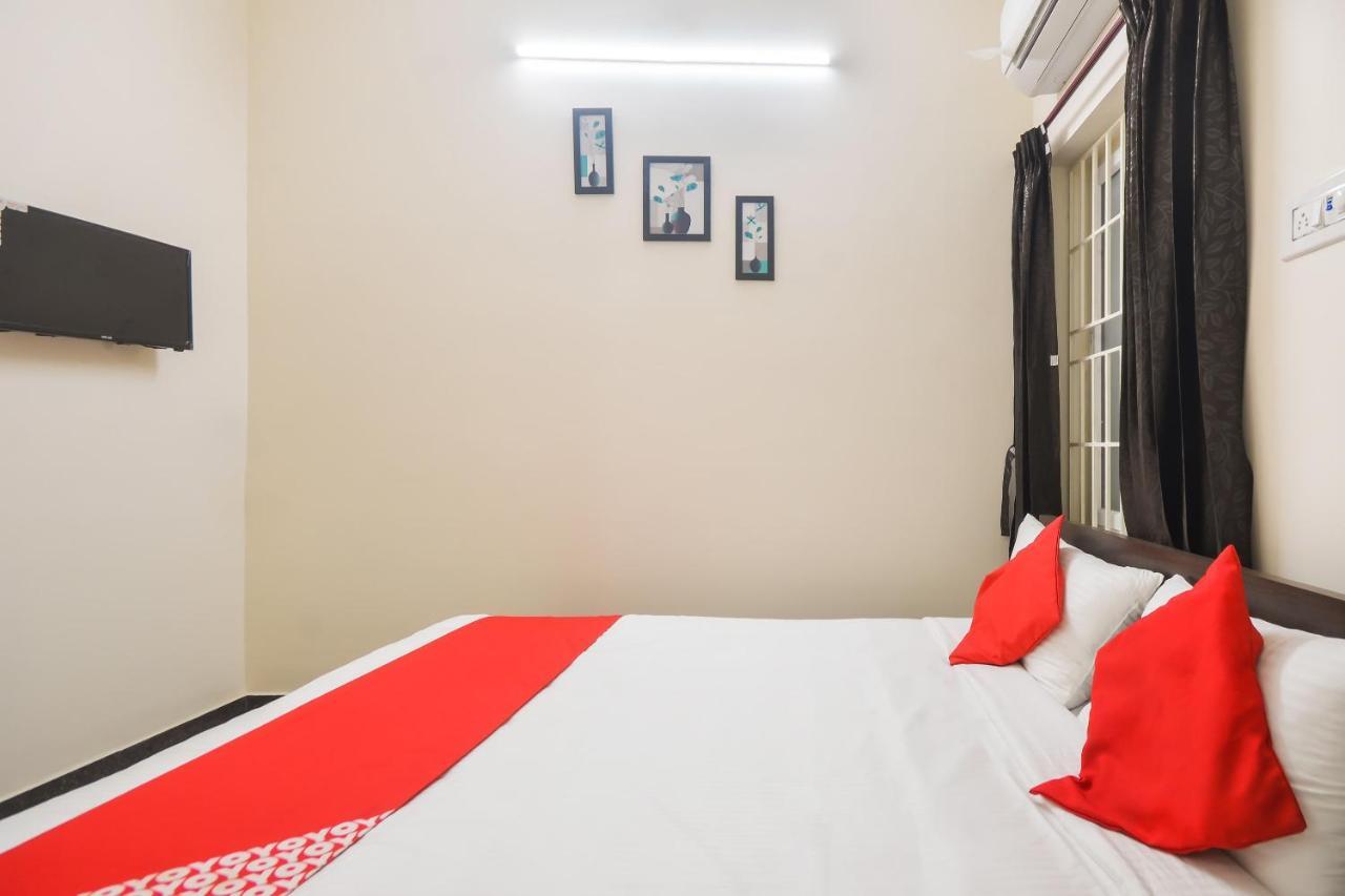 Oyo 70250 Royal Residency Hotell Nāmakkal Eksteriør bilde